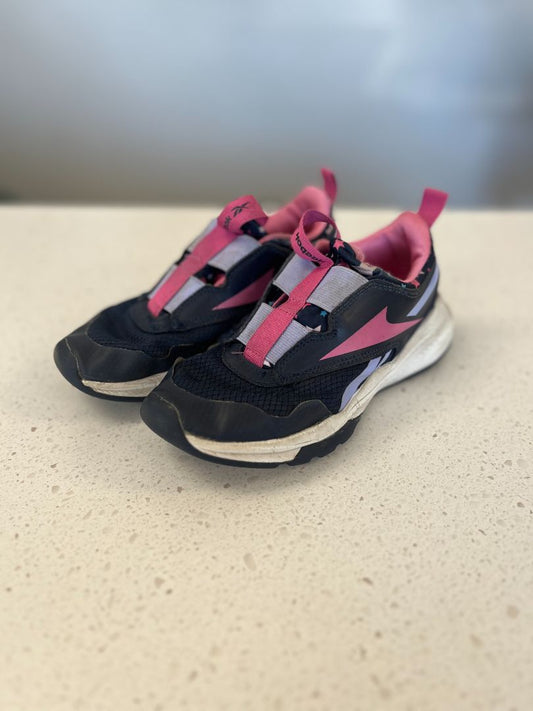 Navy + Pink Reebok Shoes, C13