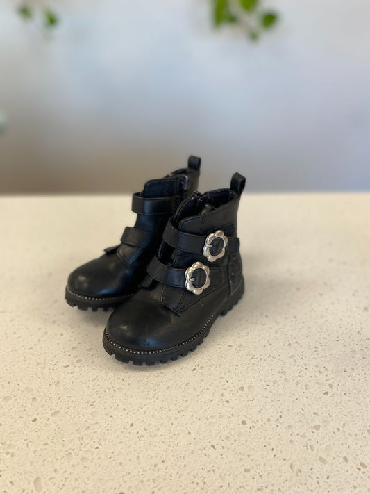 Black Maggie & Zoe Boots, C6