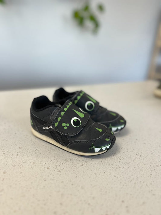 Black Reebok Monster Shoes, C7